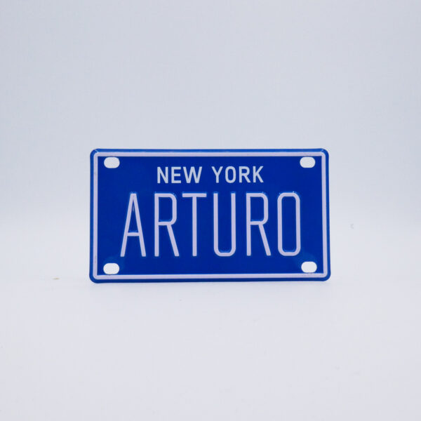 NY-PLATE-BLUE-Arturo